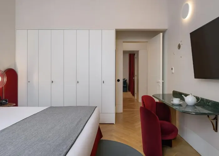 Отель Montebelo Vista Alegre Chiado 5*